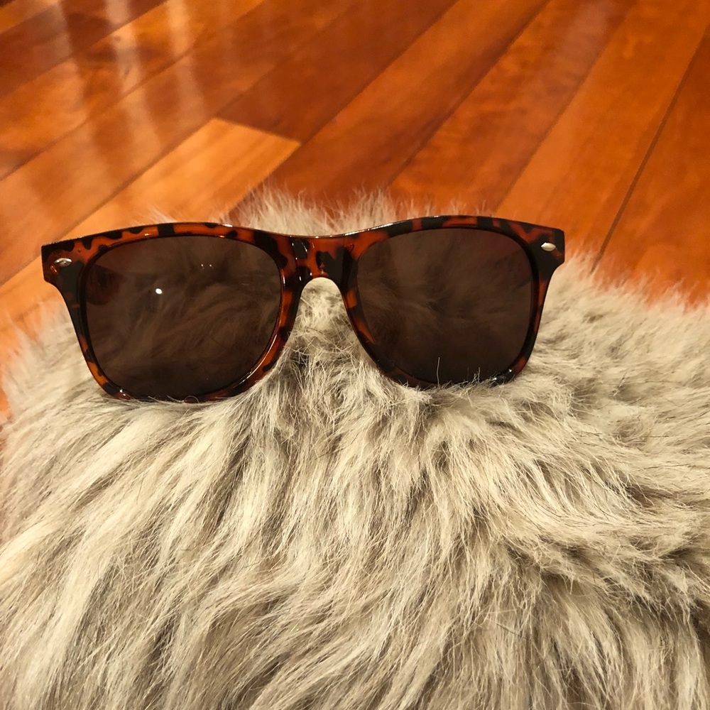 “The station” sunglasses